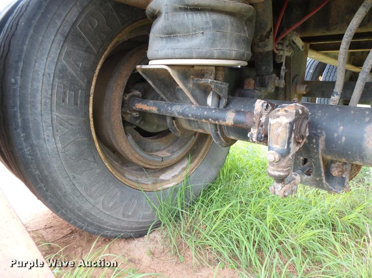 image for item DB2587 1995 Fontaine LFTW-5 flatbed trailer