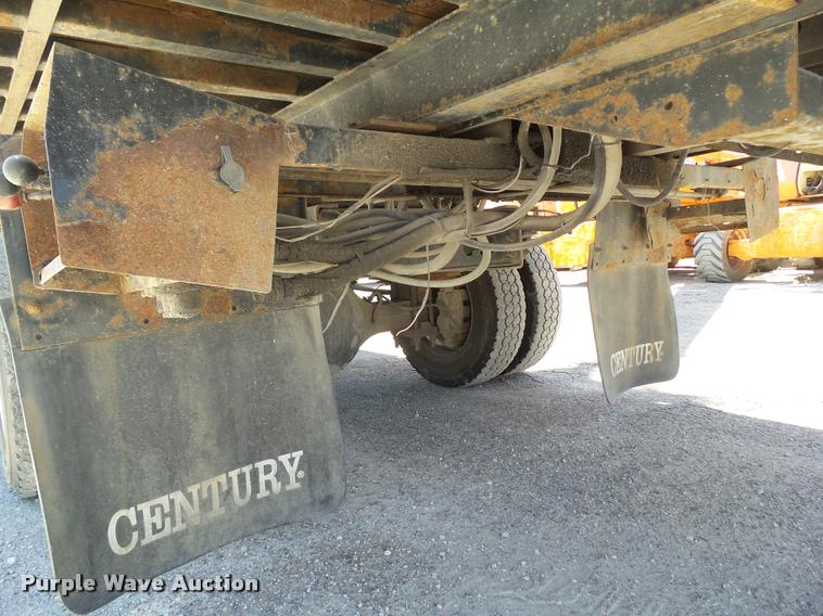 image for item DH9336 2005 Ford F650 Super Duty rollback truck