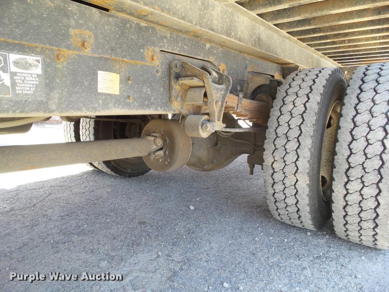 image for item DH9336 2005 Ford F650 Super Duty rollback truck