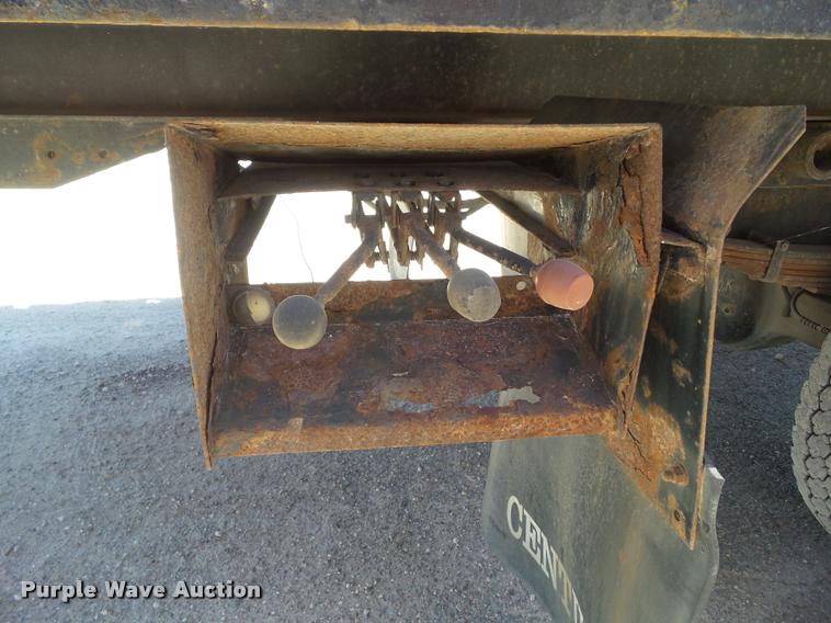 image for item DH9336 2005 Ford F650 Super Duty rollback truck