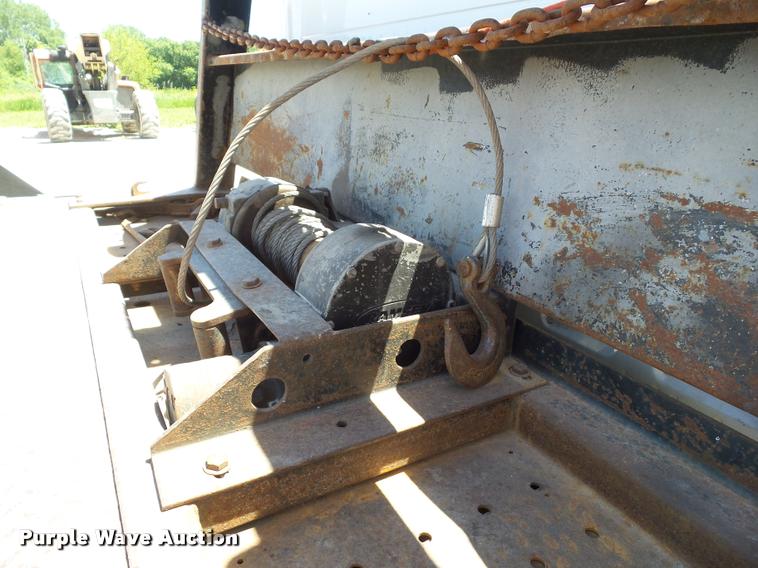 image for item DH9336 2005 Ford F650 Super Duty rollback truck