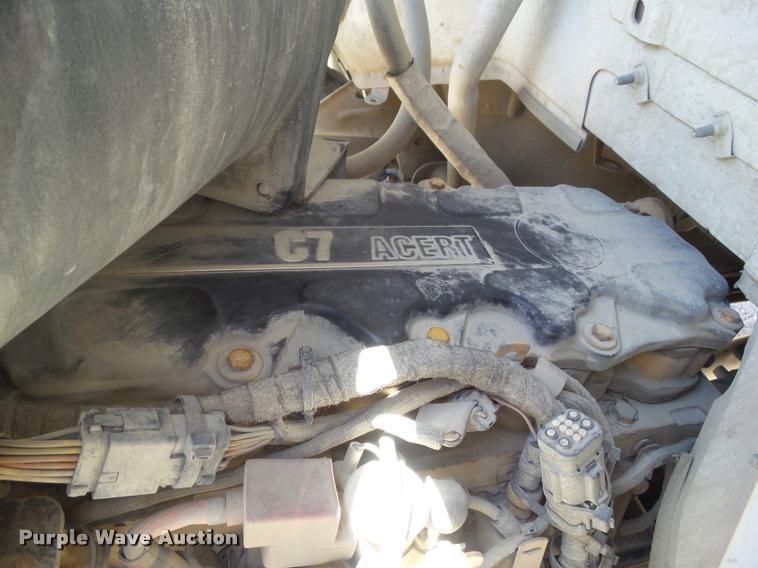 image for item DH9336 2005 Ford F650 Super Duty rollback truck