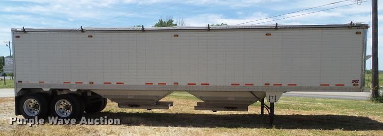 image for item DH9338 2004 Timpte double hopper grain trailer