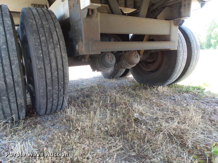 image for item DH9338 2004 Timpte double hopper grain trailer