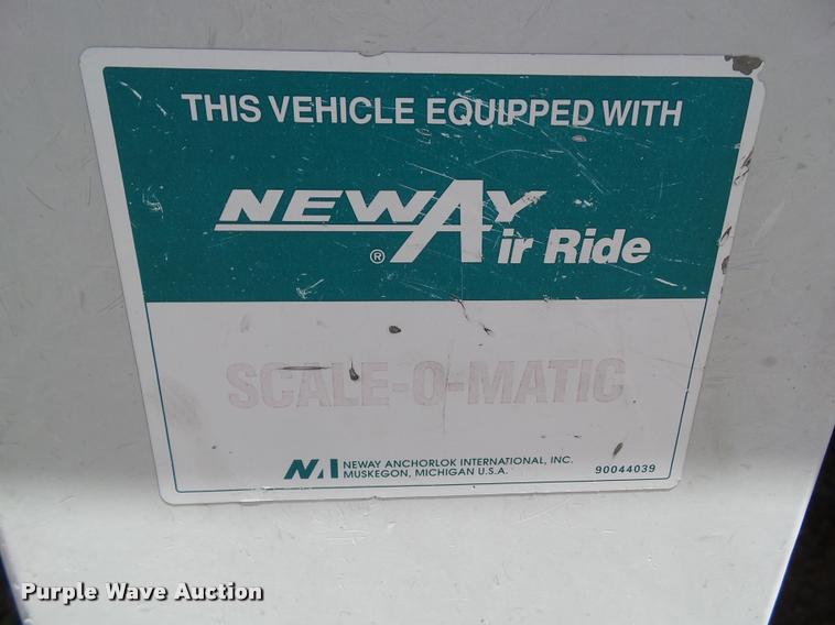 image for item DH9338 2004 Timpte double hopper grain trailer