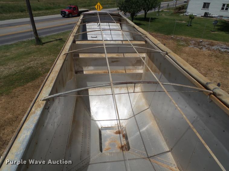 image for item DH9338 2004 Timpte double hopper grain trailer