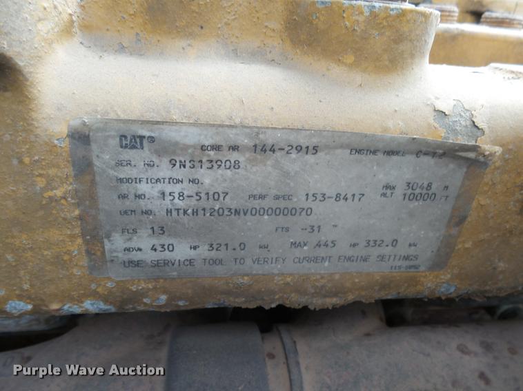 image for item DH9619 1999 International 9200 semi truck