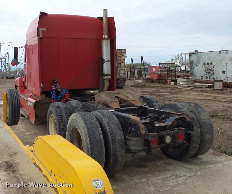 image for item DH9634 1993 Mack CH613 semi truck