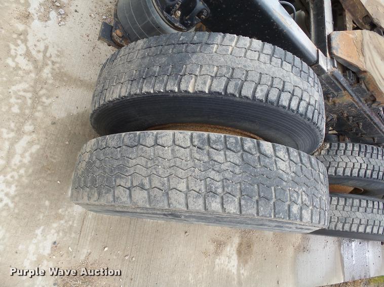 image for item DH9634 1993 Mack CH613 semi truck