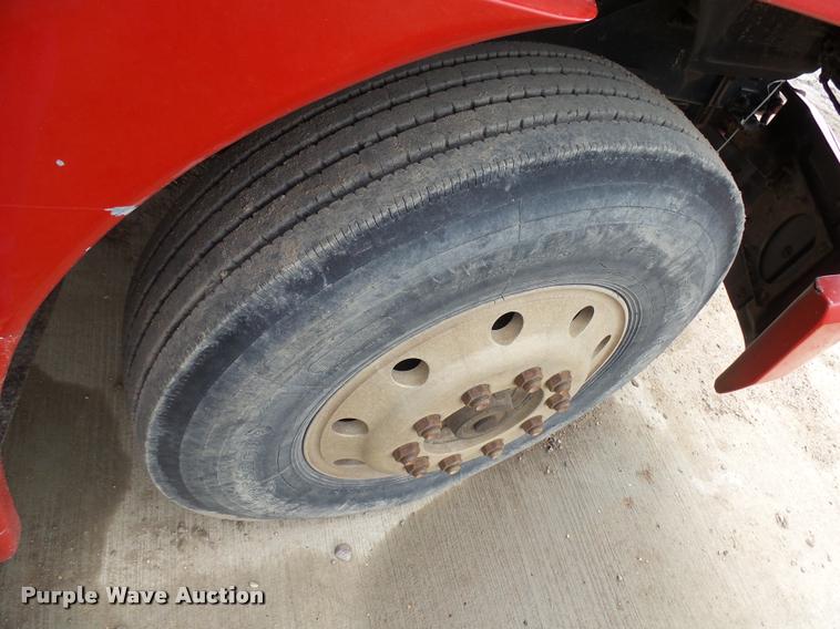 image for item DH9634 1993 Mack CH613 semi truck