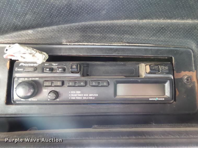 image for item DH9634 1993 Mack CH613 semi truck