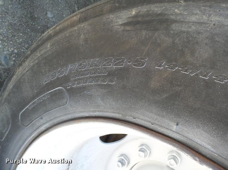 image for item DH9652 Semi dolly