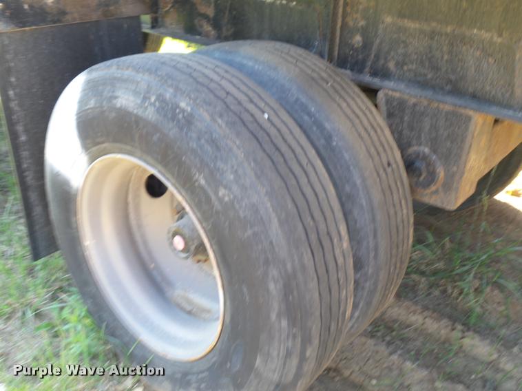 image for item DJ9510 1994 Transcraft flatbed trailer