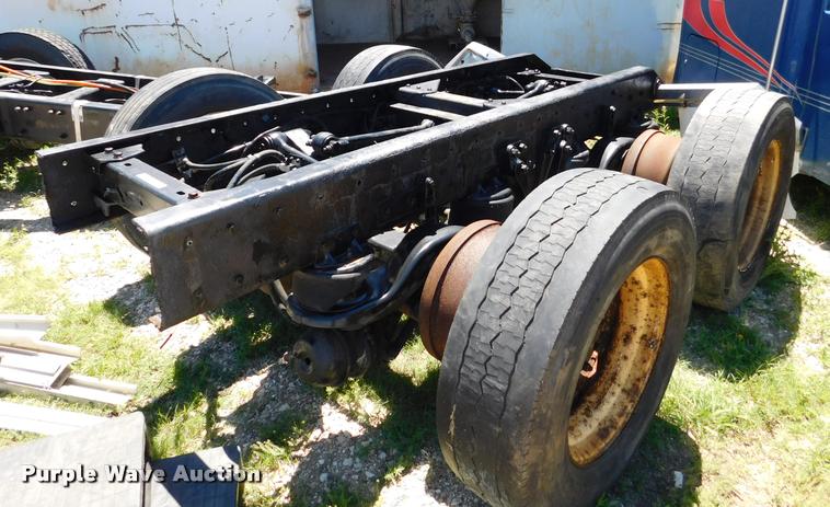 image for item DM9489 Kenworth T600 frame and axles
