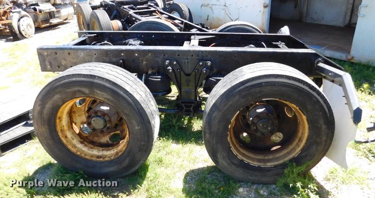 image for item DM9489 Kenworth T600 frame and axles
