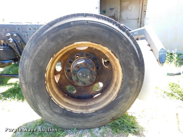 image for item DM9489 Kenworth T600 frame and axles