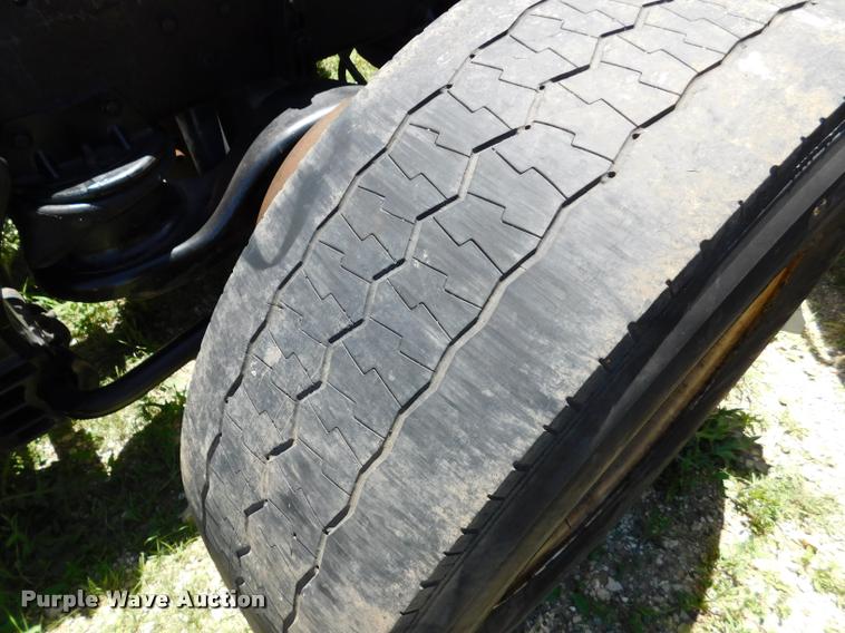 image for item DM9489 Kenworth T600 frame and axles