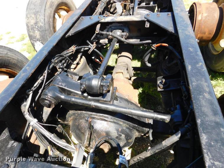 image for item DM9489 Kenworth T600 frame and axles