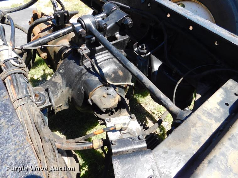 image for item DM9489 Kenworth T600 frame and axles