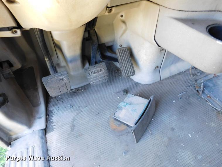 image for item DM9490 2005 Peterbilt 387 cab