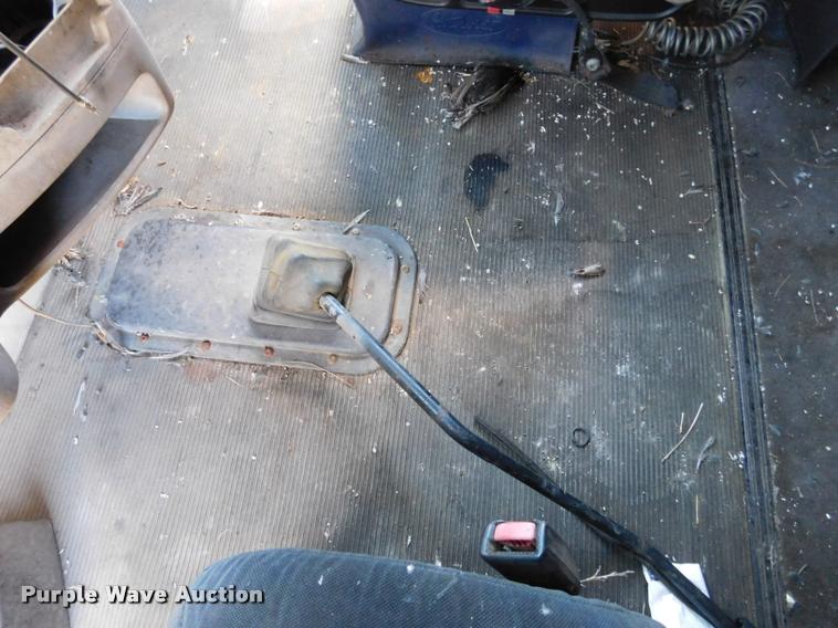 image for item DM9490 2005 Peterbilt 387 cab