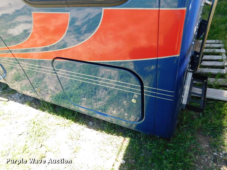 image for item DM9490 2005 Peterbilt 387 cab