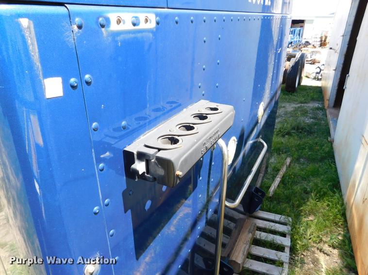 image for item DM9490 2005 Peterbilt 387 cab