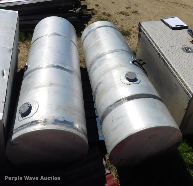 image for item DM9492 (2) 150 gallon fuel tanks