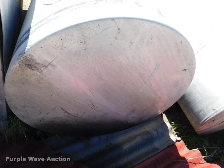 image for item DM9492 (2) 150 gallon fuel tanks