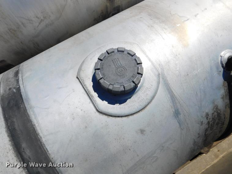 image for item DM9492 (2) 150 gallon fuel tanks