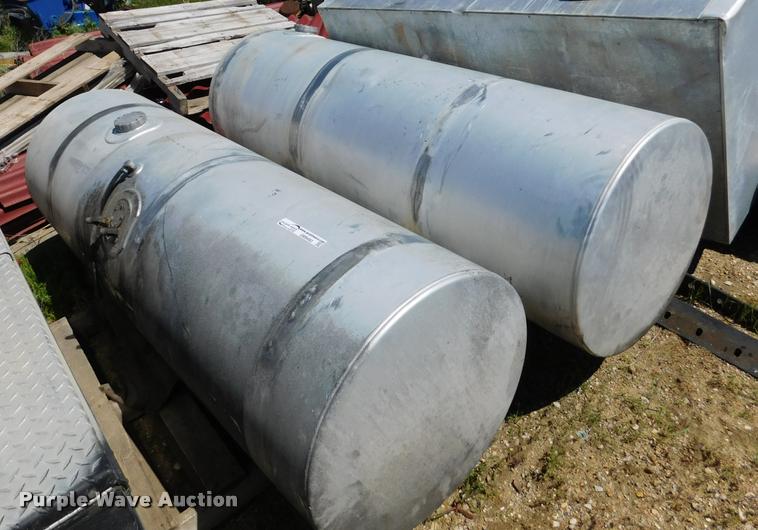 image for item DM9492 (2) 150 gallon fuel tanks
