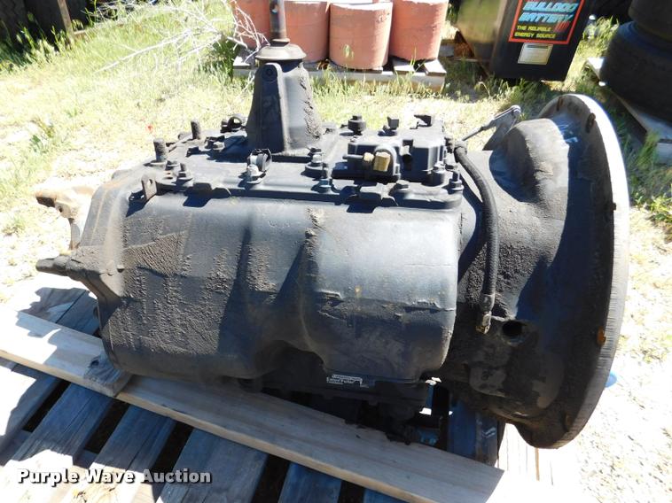 image for item DM9494 Eaton Fuller FR016210C 10 speed transmission