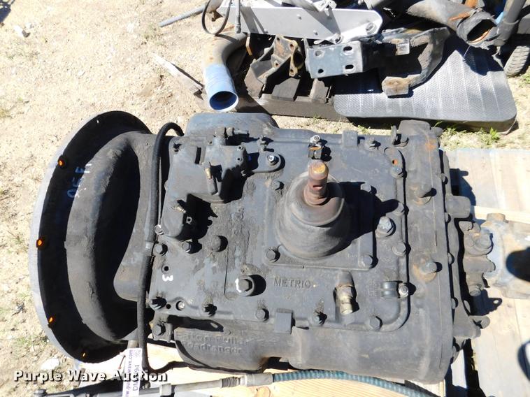 image for item DM9494 Eaton Fuller FR016210C 10 speed transmission