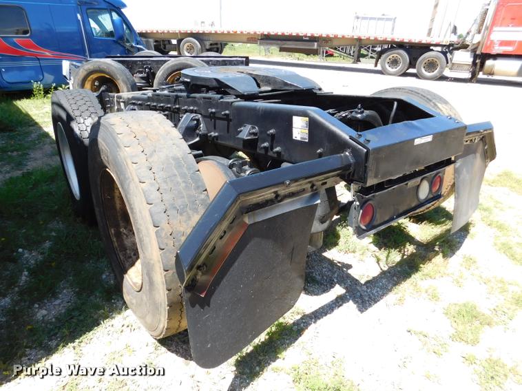 image for item DM9497 Peterbilt 385 frame and axles