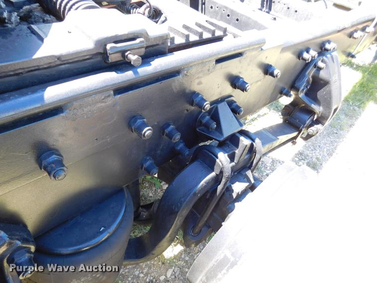 image for item DM9497 Peterbilt 385 frame and axles