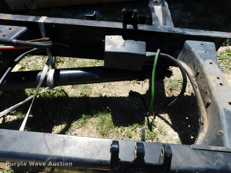 image for item DM9497 Peterbilt 385 frame and axles