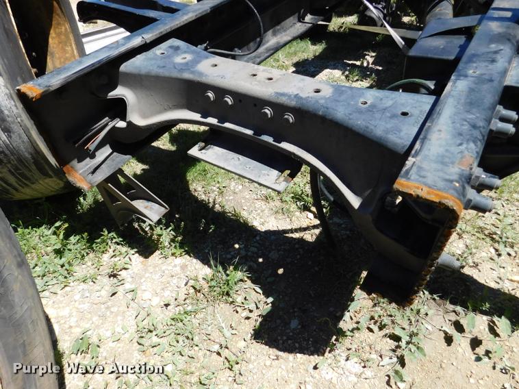 image for item DM9497 Peterbilt 385 frame and axles