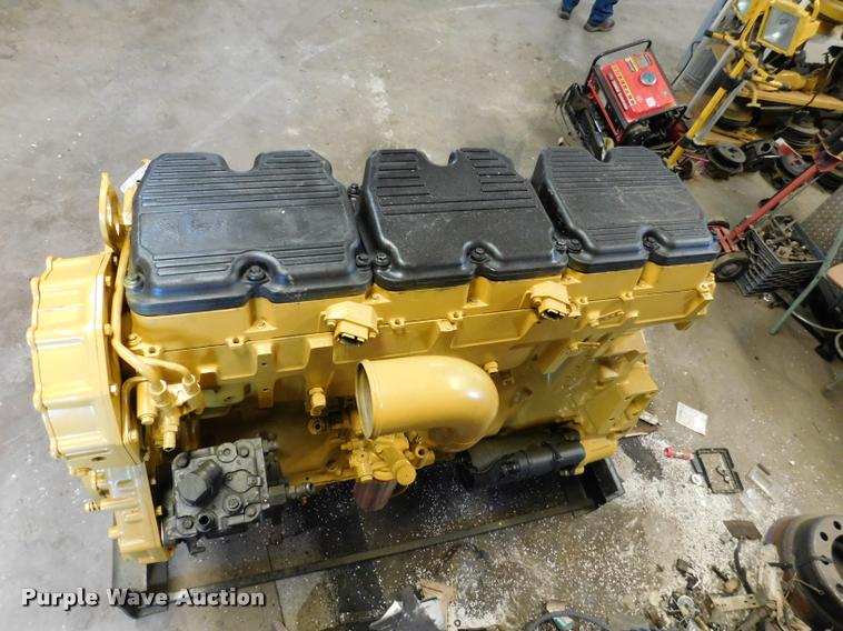 image for item DM9499 Caterpillar C15 Acert six cylinder diesel engine