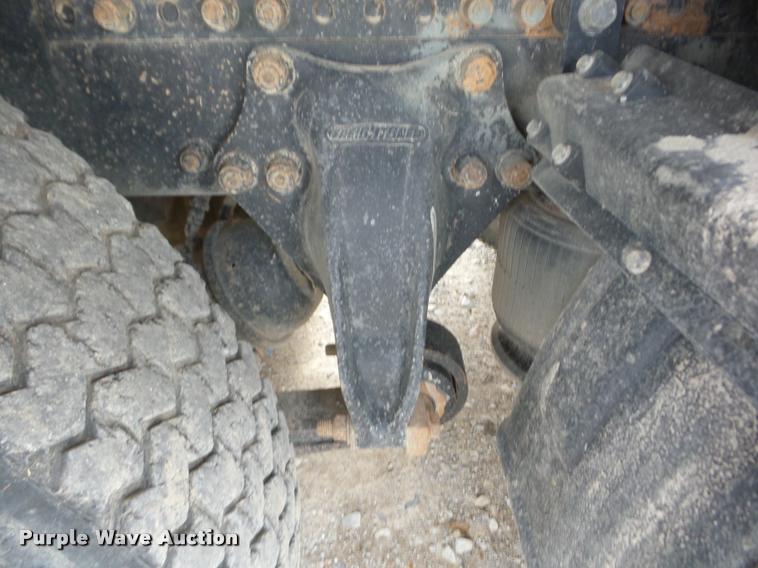 image for item J8625 1995 Freightliner FLD semi truck