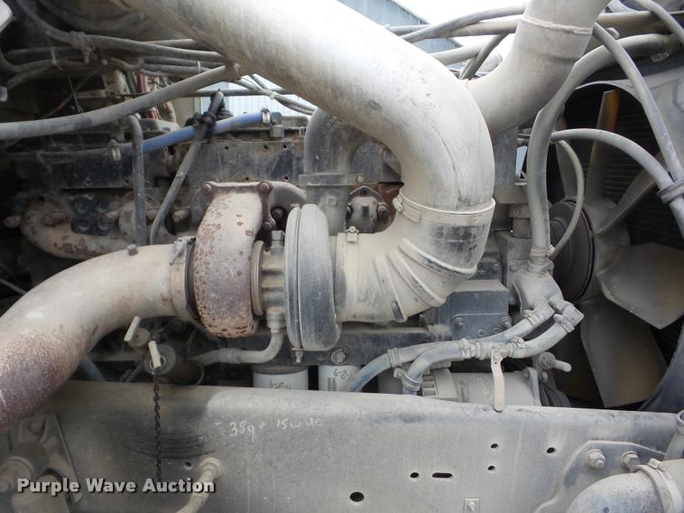 image for item J8625 1995 Freightliner FLD semi truck