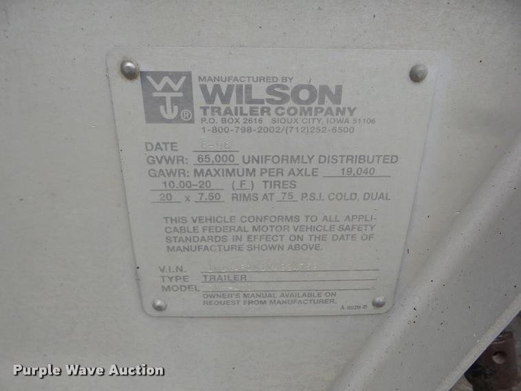 image for item J8626 1997 Wilson DWH-400 double hopper grain trailer