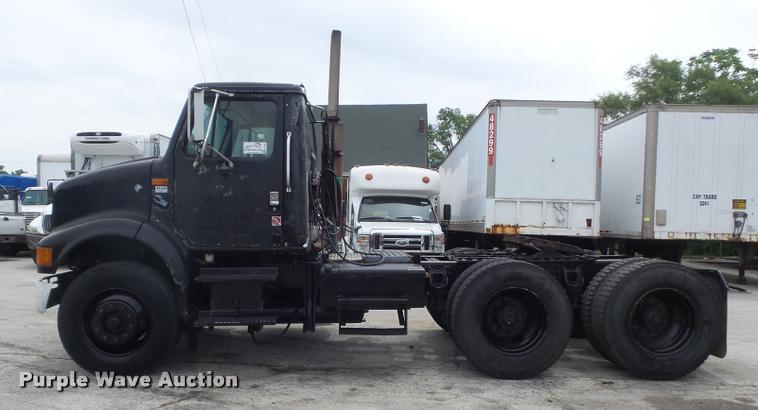 image for item K7614 1997 International 8100 semi truck