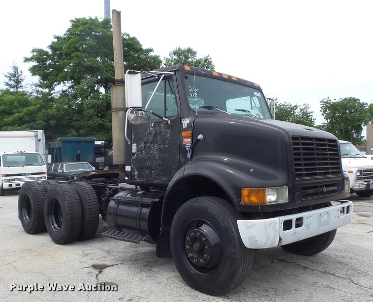 image for item K7614 1997 International 8100 semi truck