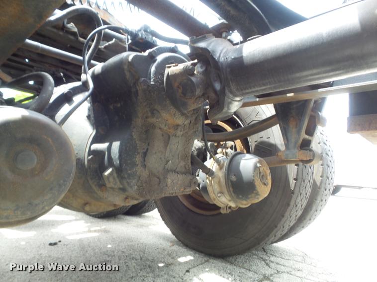 image for item K7614 1997 International 8100 semi truck