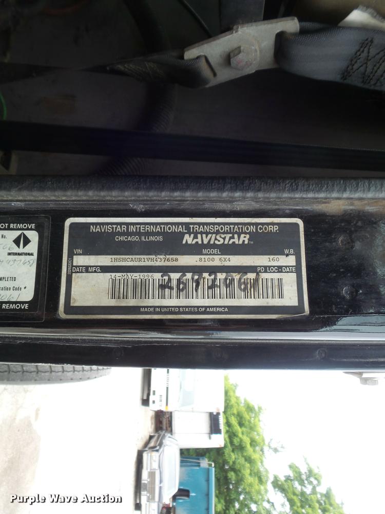 image for item K7614 1997 International 8100 semi truck