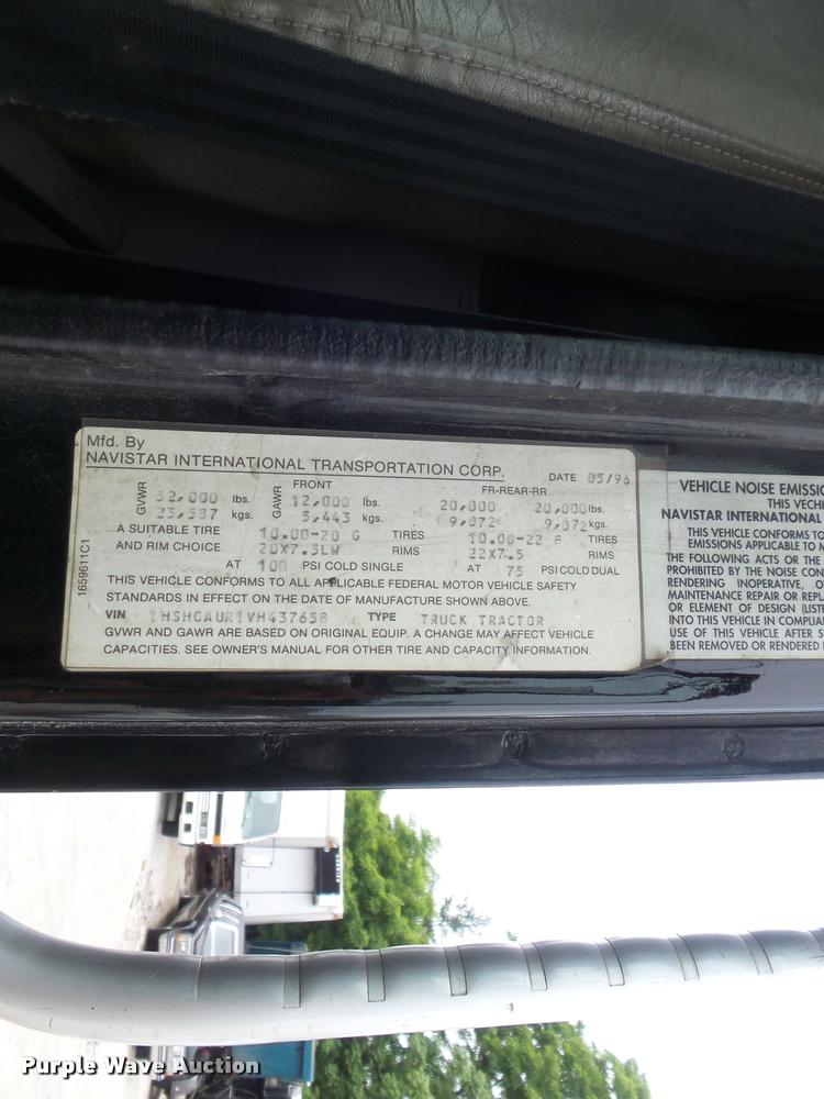 image for item K7614 1997 International 8100 semi truck