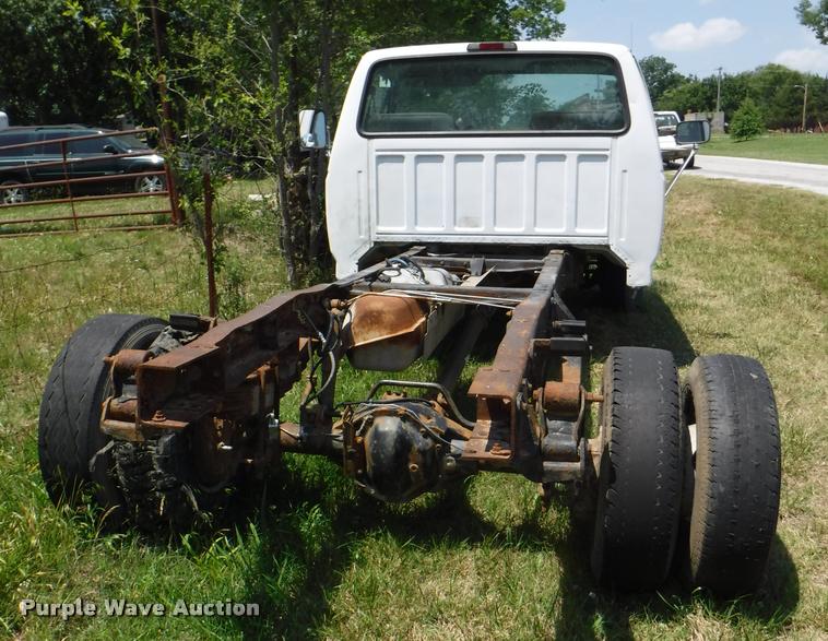image for item CA9614 1994 Ford F450 Super Duty XL cab and chassis