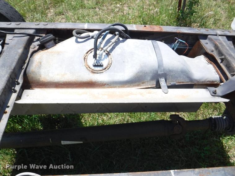 image for item CA9614 1994 Ford F450 Super Duty XL cab and chassis