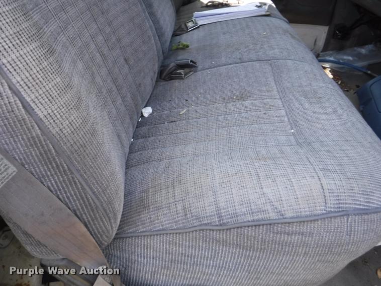 image for item CA9614 1994 Ford F450 Super Duty XL cab and chassis