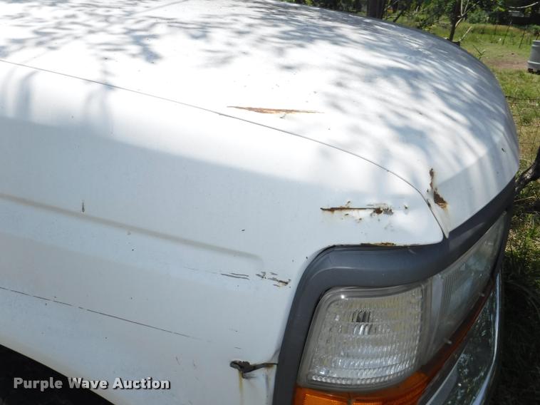 image for item CA9614 1994 Ford F450 Super Duty XL cab and chassis